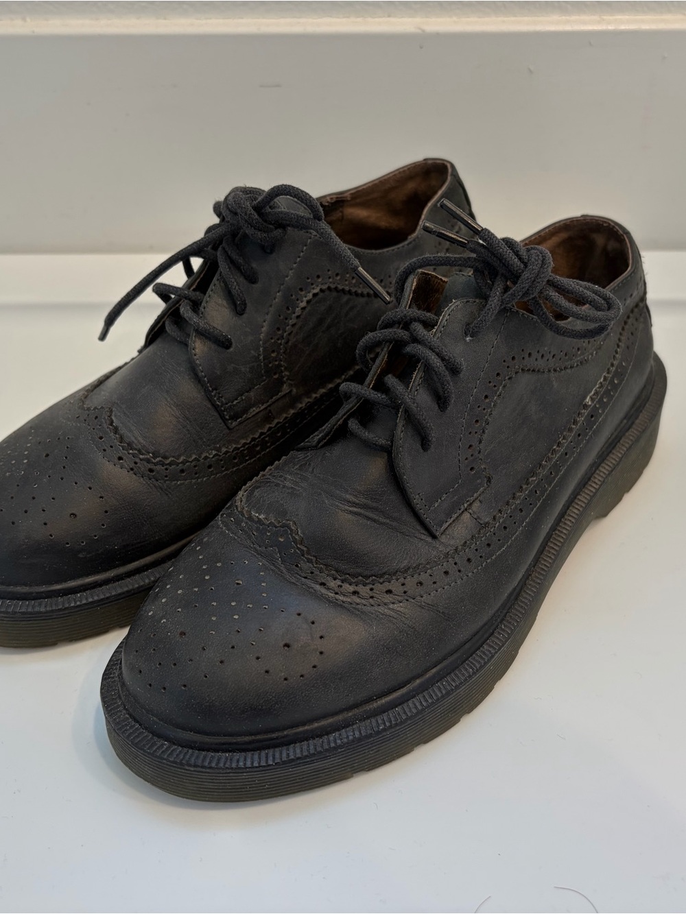 Black Wingtip Lace-Up Dress Shoes, women 7.5